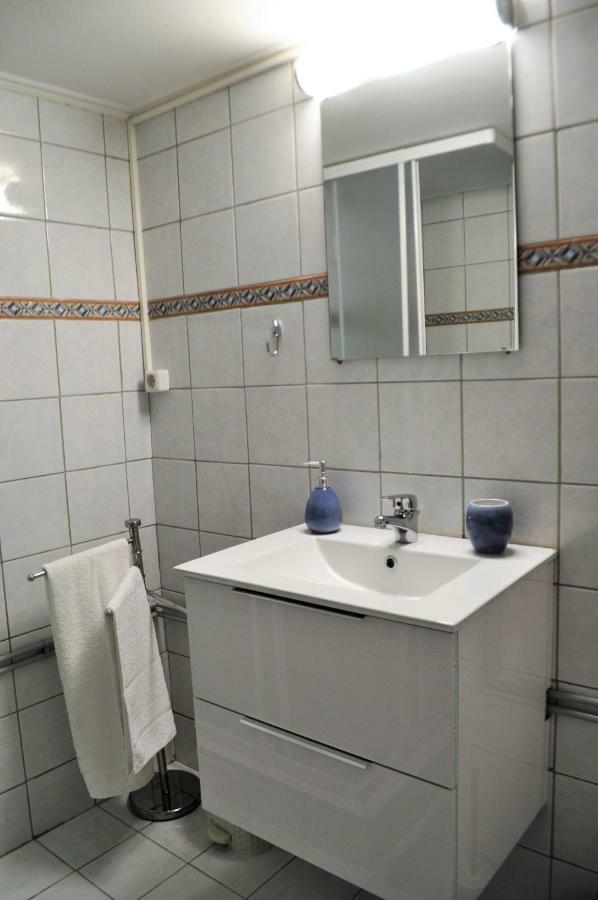 Nadia'S Apartment , Атина Екстериор снимка