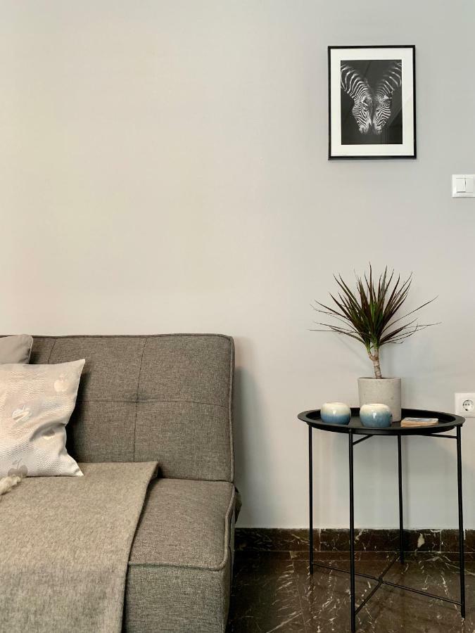 Nadia'S Apartment , Атина Екстериор снимка